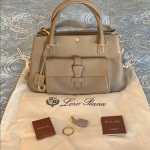 COPY - 👛Host Pick!👛Loro Piana Globe Handbag w/Dust bag